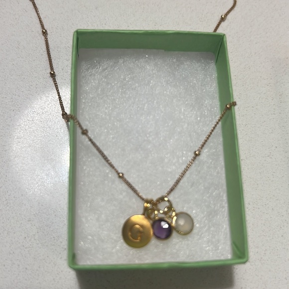 KT Collection NYC, Custom initial charm necklace - Picture 3 of 8